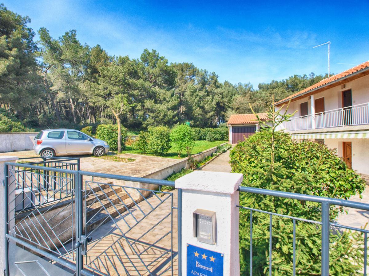 Apartment Alma 1600 Pula Exterior foto